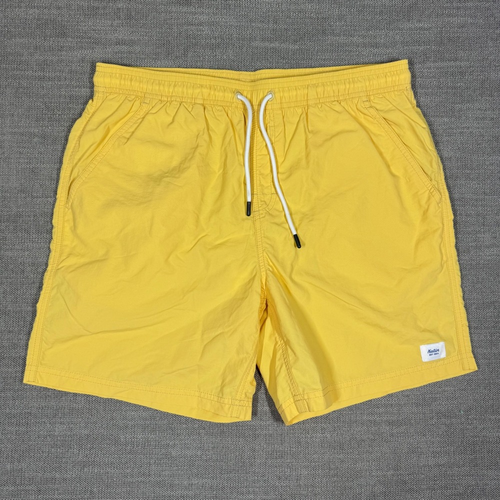 Katin Mens Poolside Volley Shorts Yellow Nylon New Swim Trunks Medium + Keychain